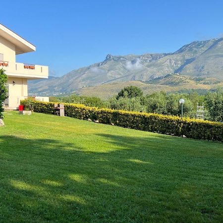 Livingapple Apartamento Scauri  Exterior foto