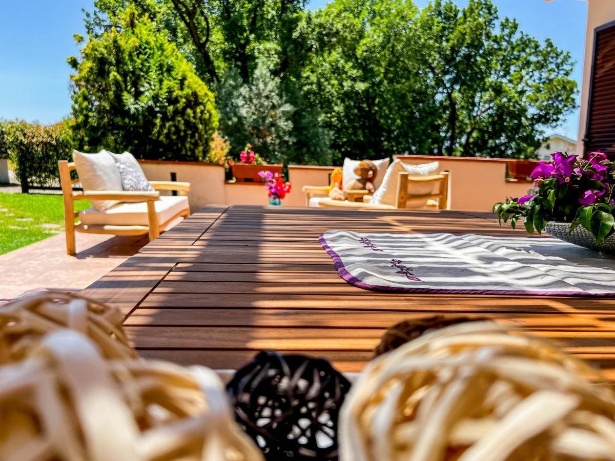 Livingapple Apartamento Scauri  Exterior foto