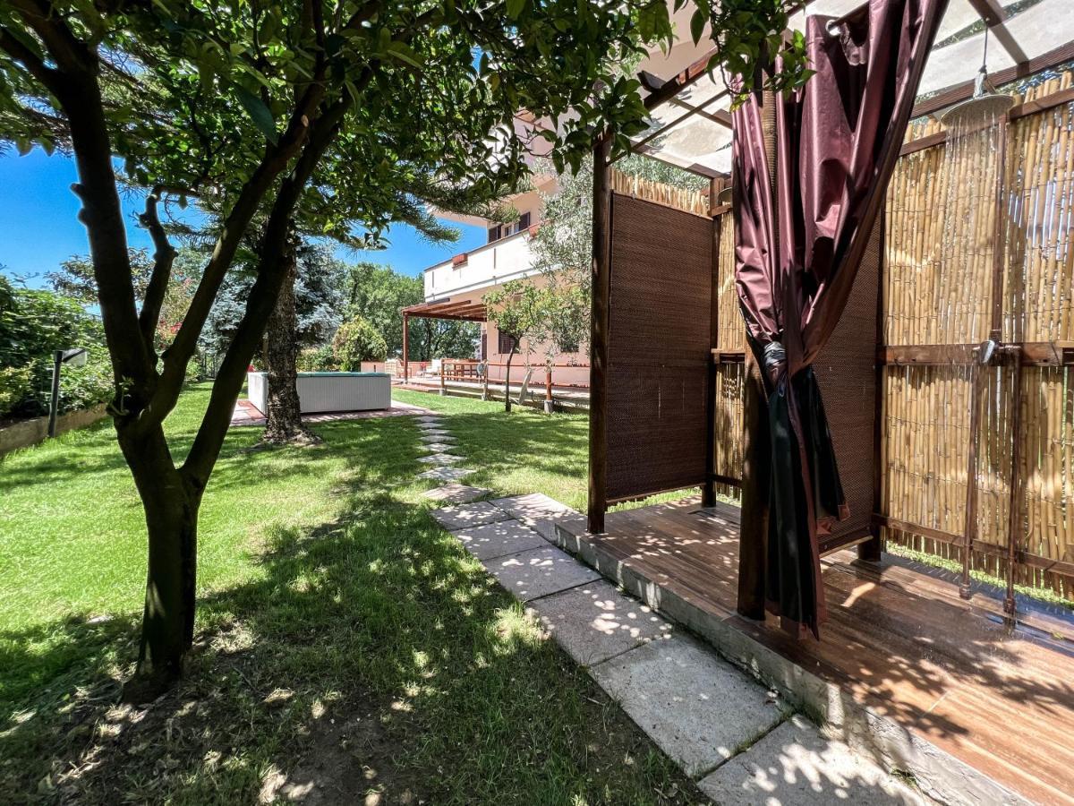 Livingapple Apartamento Scauri  Exterior foto