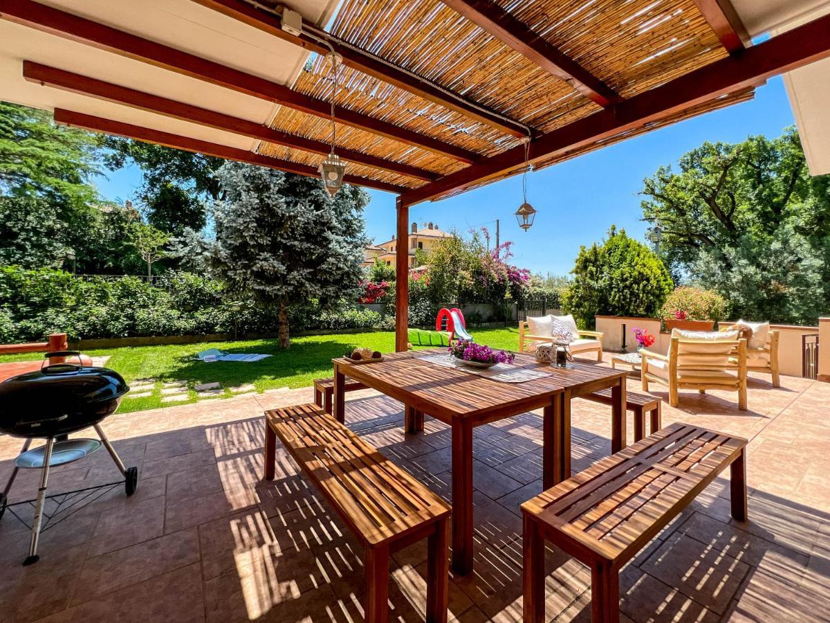 Livingapple Apartamento Scauri  Exterior foto