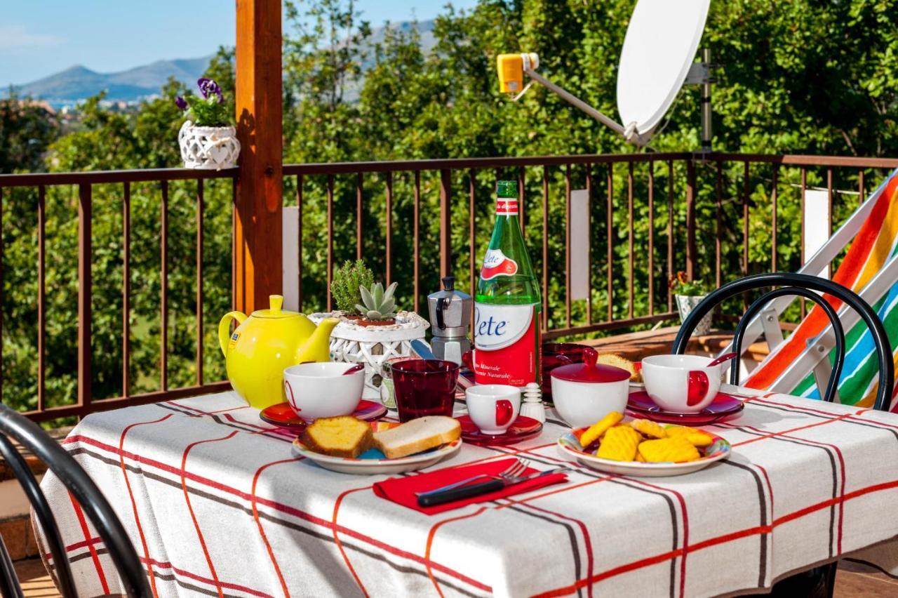 Livingapple Apartamento Scauri  Exterior foto