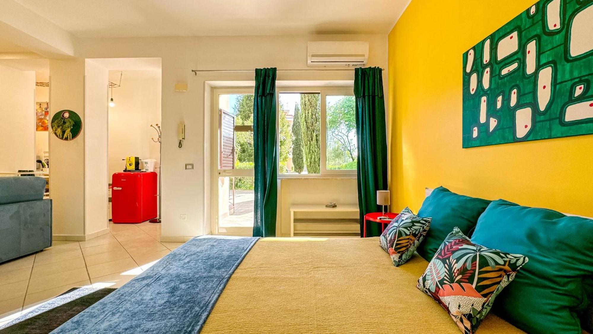 Livingapple Apartamento Scauri  Exterior foto